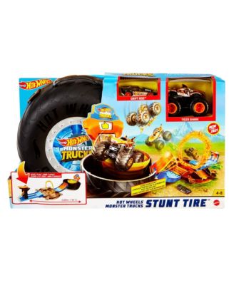 Hot Wheels  Monster Trucks Stunt Tire Playset