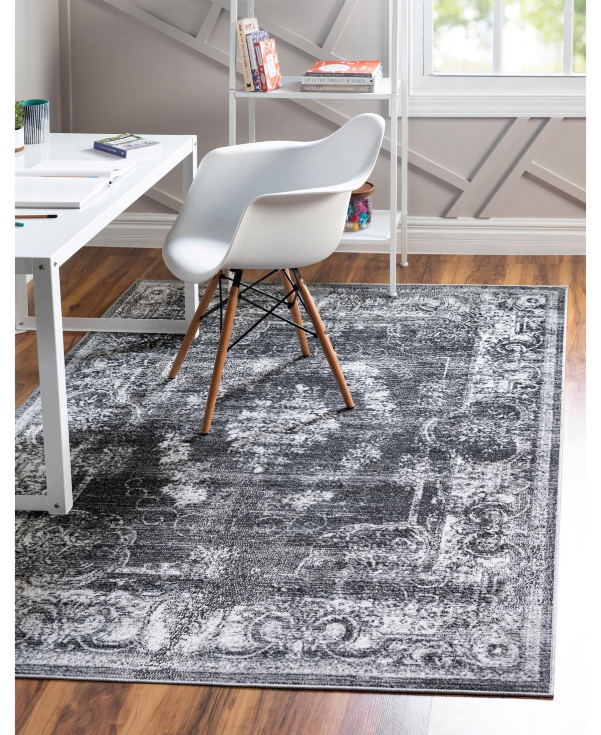 Bayshore Home Gamle Gam-02 Area Rug
