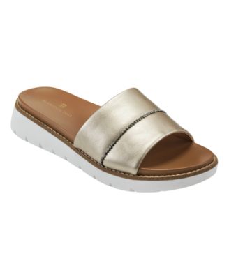 bandolino gold sandals