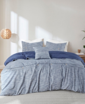Clean Spaces Closeout!  Dover King/california King 4 Piece Oversized Comforter Cover Set W And Remova In Indigo