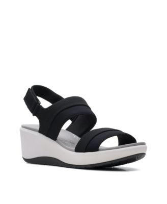 clarks wedges black