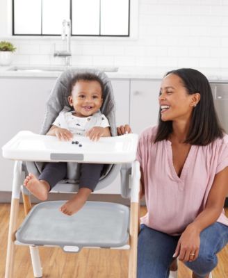 can a 4 month old sit in a high chair