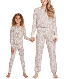 Mommy & Me Star Seeker Matching Pajamas