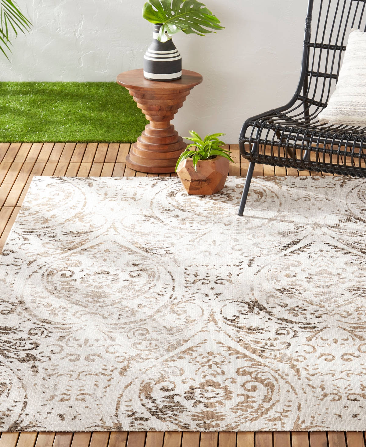 Nicole Miller Patio Sofia Juniper 7'2