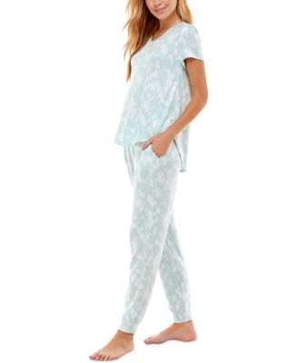 V-Neck T-Shirt & Jogger Pants Pajama Set