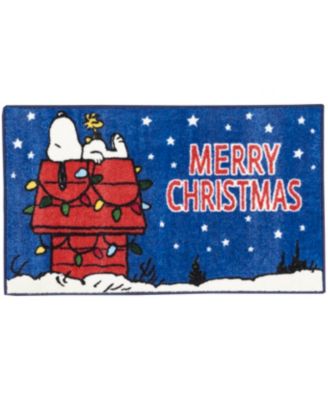 Nourison - Peanuts Merry Christimas Snoppy on Dog house Accent Rug 18x30