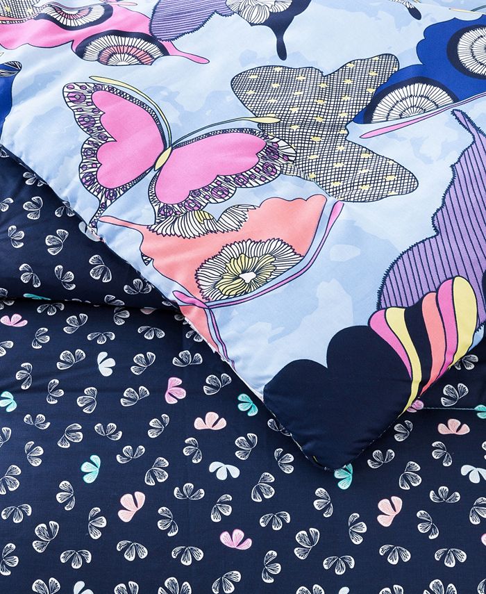Vera Bradley - 