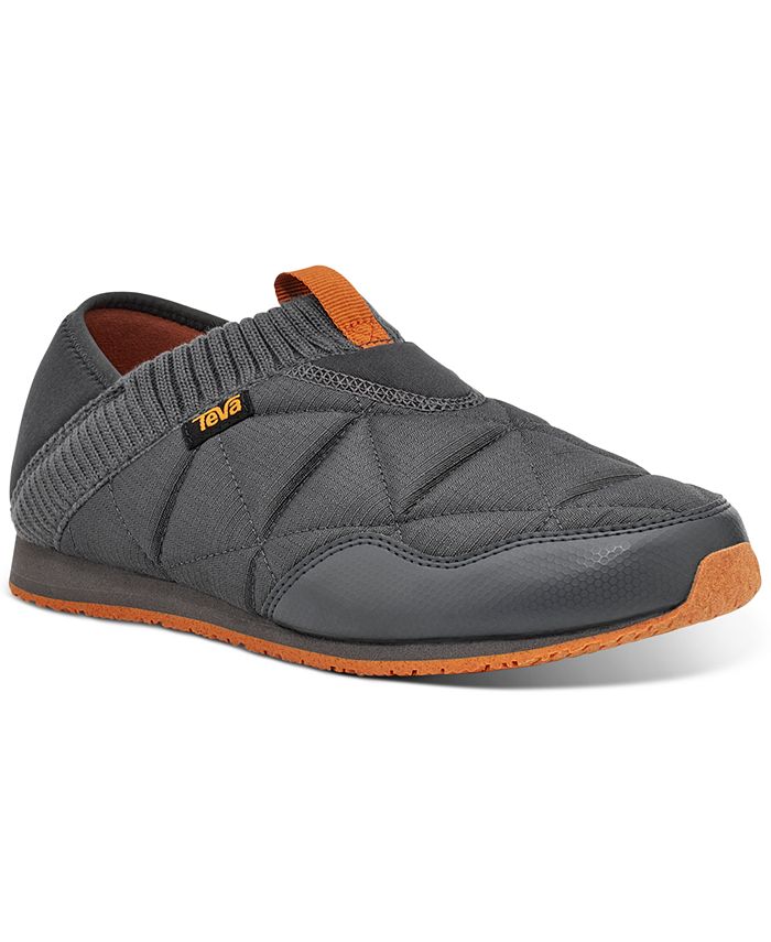 Macys teva store