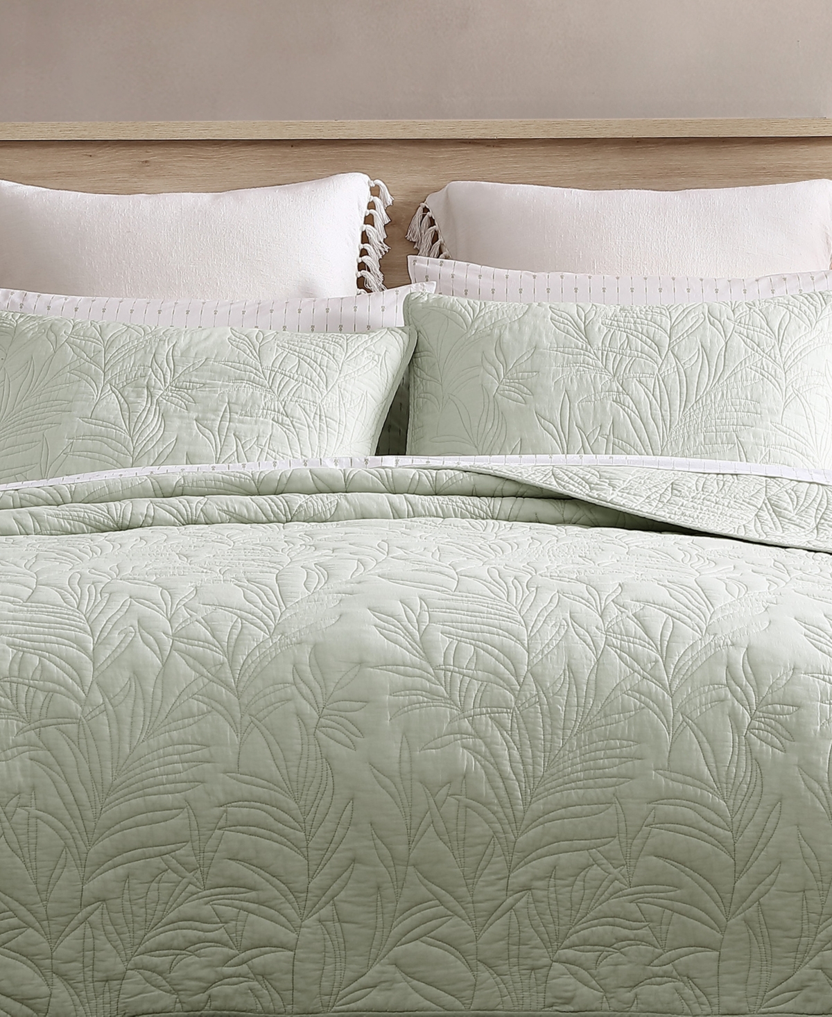 Tommy Bahama Home Solid Costa Sera Cotton Reversible Quilt, Twin