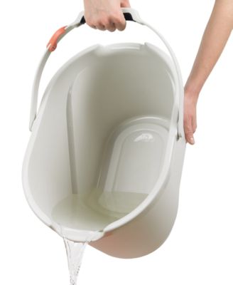 Good Grips Angled Measuring Bucket