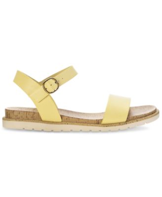 mattie flat sandals