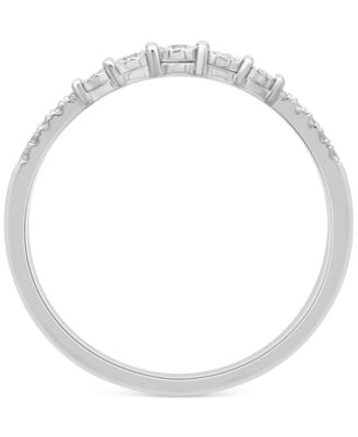 Diamond Graduated Ring (1/10 ct. t.w.) in 14k White Gold