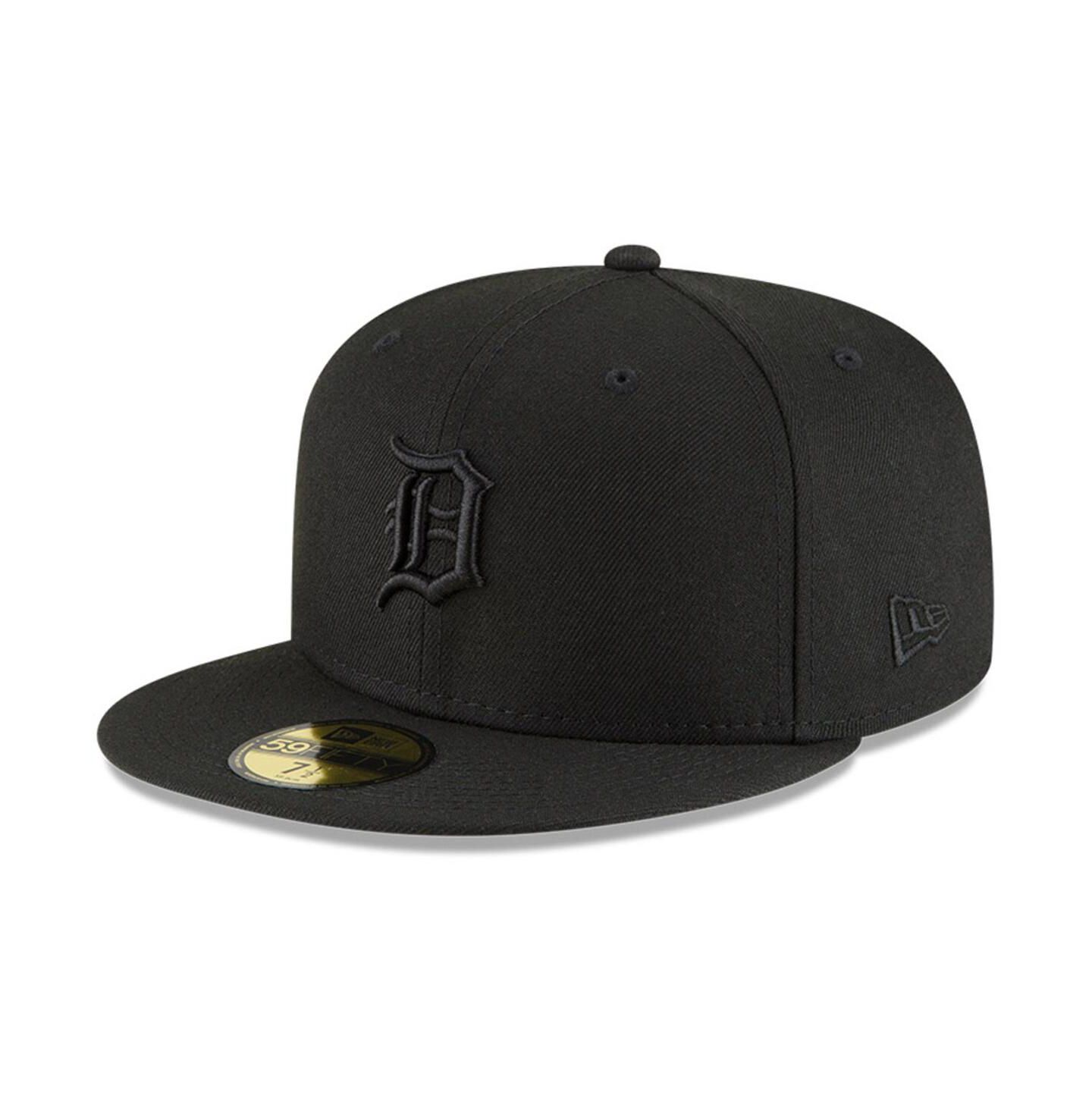 Мужская кепка New Era Detroit Tigers Black on Black 59FIFTY Fitted Hat — фото 2