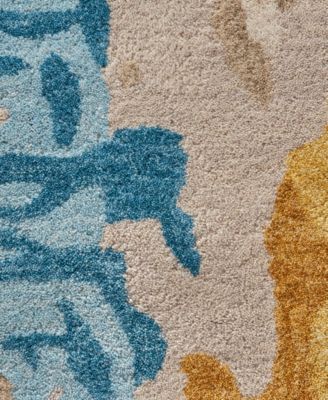 Everley R8646 4' x 6' Area Rug