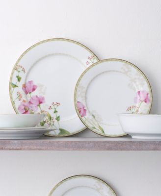Noritake Poppy Place Dinnerware Collection In White