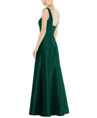 Women's Sleeveless Square-Neck Princess Line Gown with Pockets