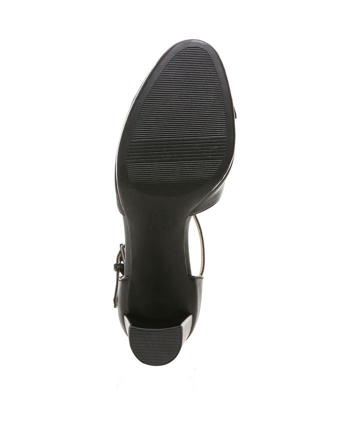 naturalizer platform pumps