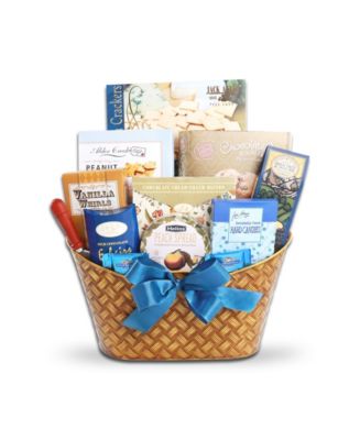 Alder Creek Gift Baskets Grand Tastes for Everyone Gift Basket ...