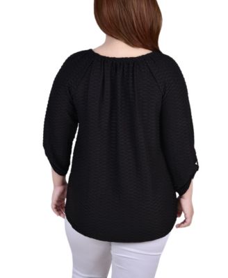Plus Size 3/4 Sleeve Honeycomb Henley Top