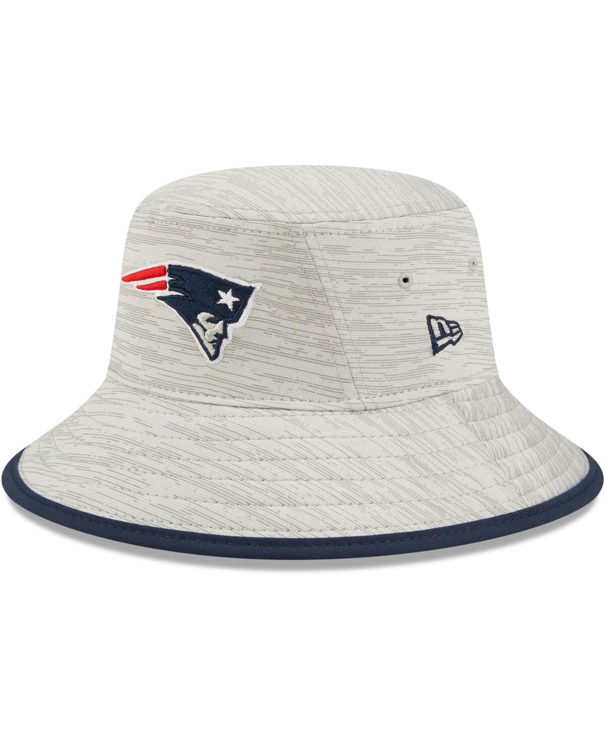 Shop New Era Men's  Gray New England Patriots Distinct Bucket Hat
