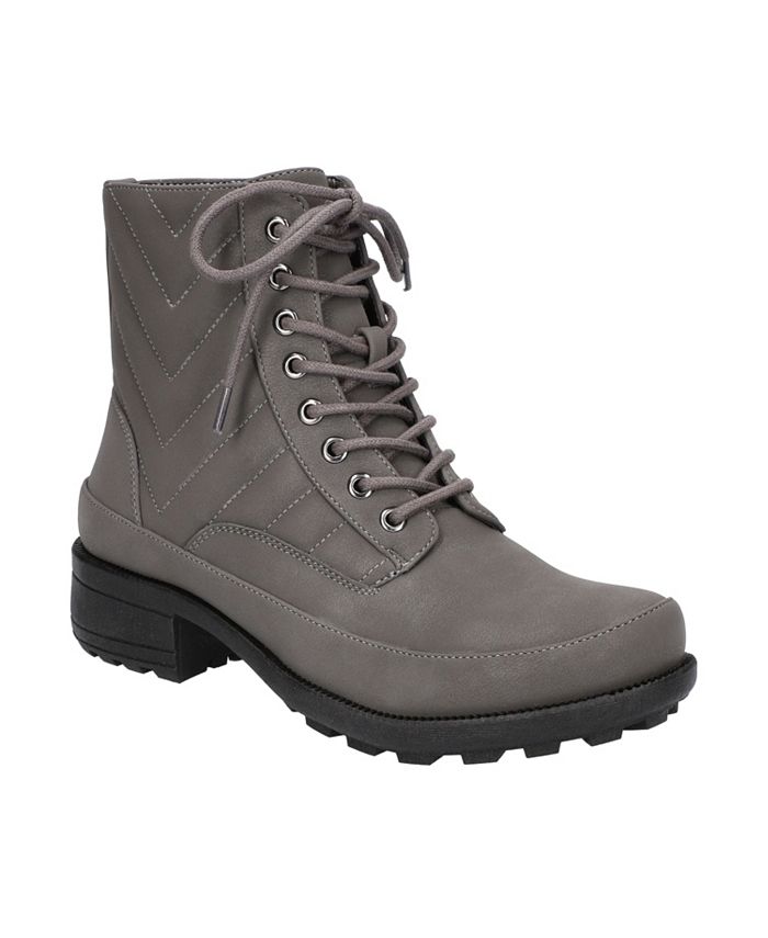 Easy street shoe clearance company