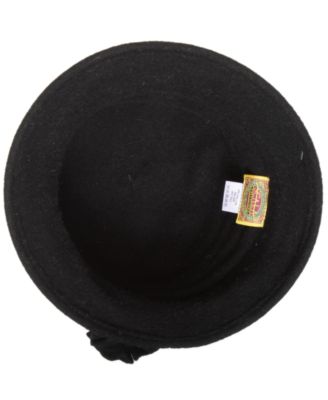 Women's Knit Wool Cloche with Flower