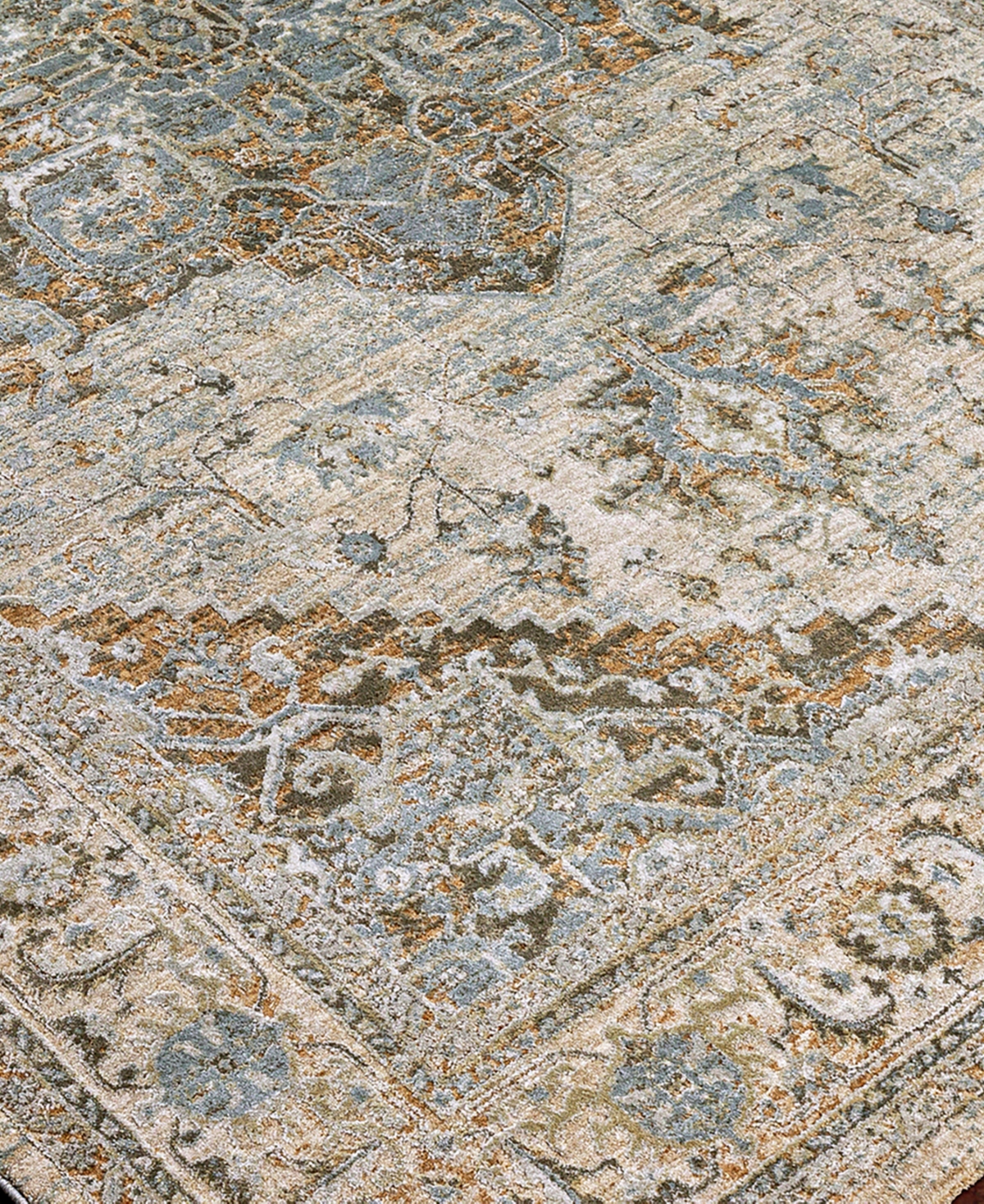 SURYA BRUNSWICK BWK-2318 2'7" X 4' AREA RUG 