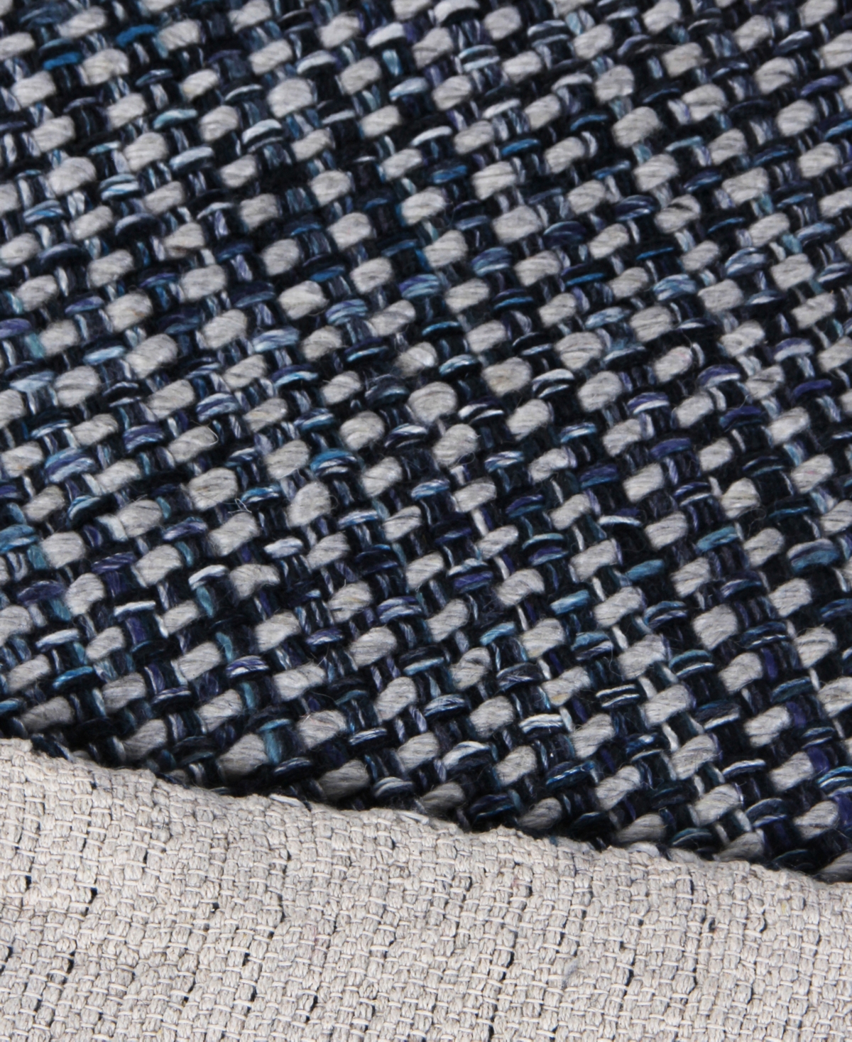 Exquisite Rugs Ferrus ER3956 Area Rug
