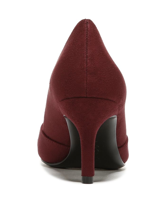 lifestride navy pumps