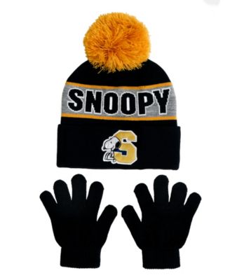 snoopy hat and gloves