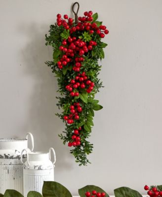 26" Berry Boxwood Teardrop