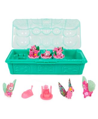 Hatchimals CollEGGtibles, Rainbow-cation Llama Family Carton Playset