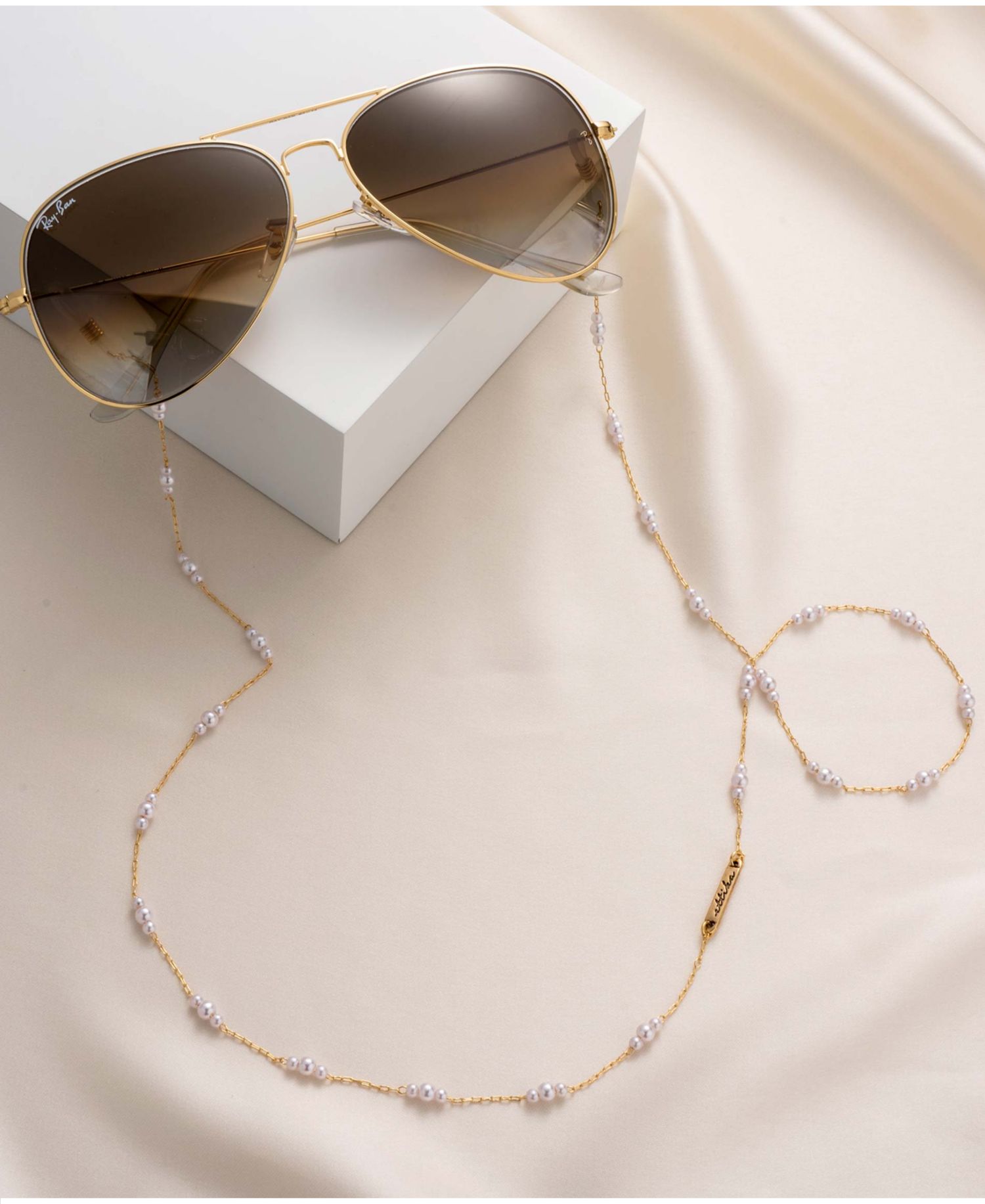 Women's 18k Gold Plated Imitation Pearl Moments Glasses Chain