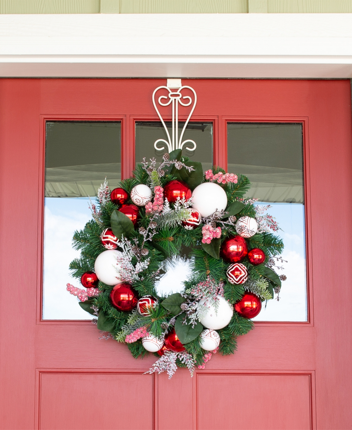 Village Lighting Elegant Adjustable Wreath Door Hanger