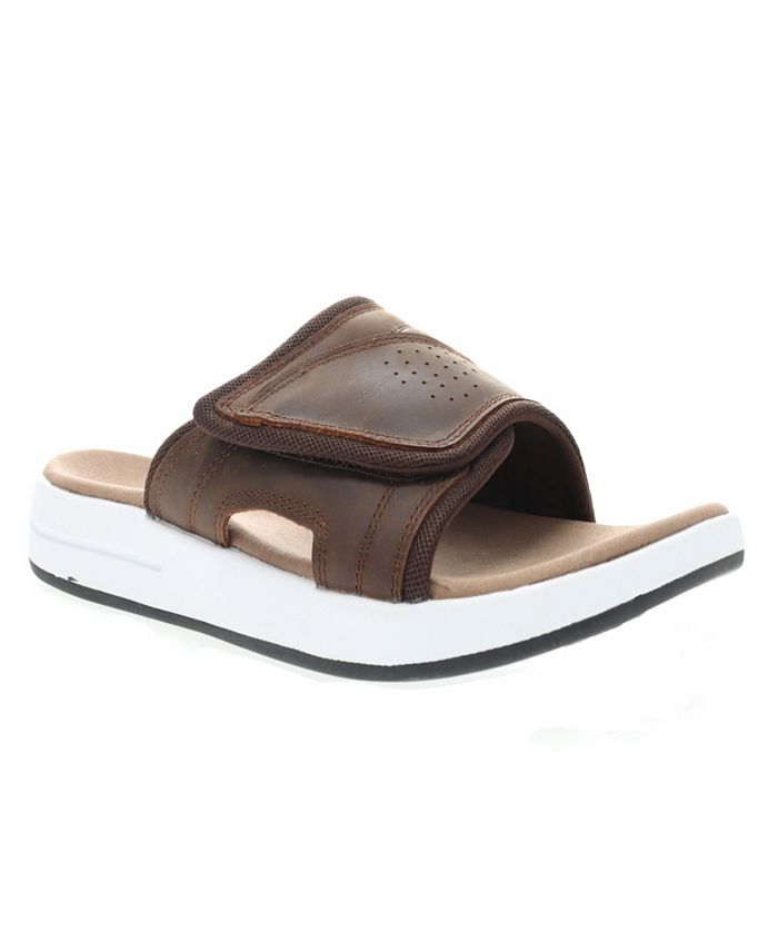 Propet flip sales flops