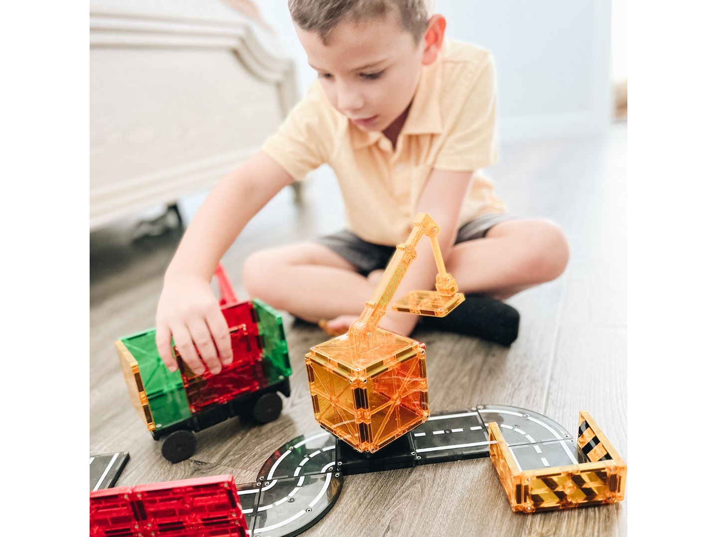 Детский конструктор Magna-Tiles® Builder 32-Piece Magnetic Building Set, Ages 3+ — фото 2