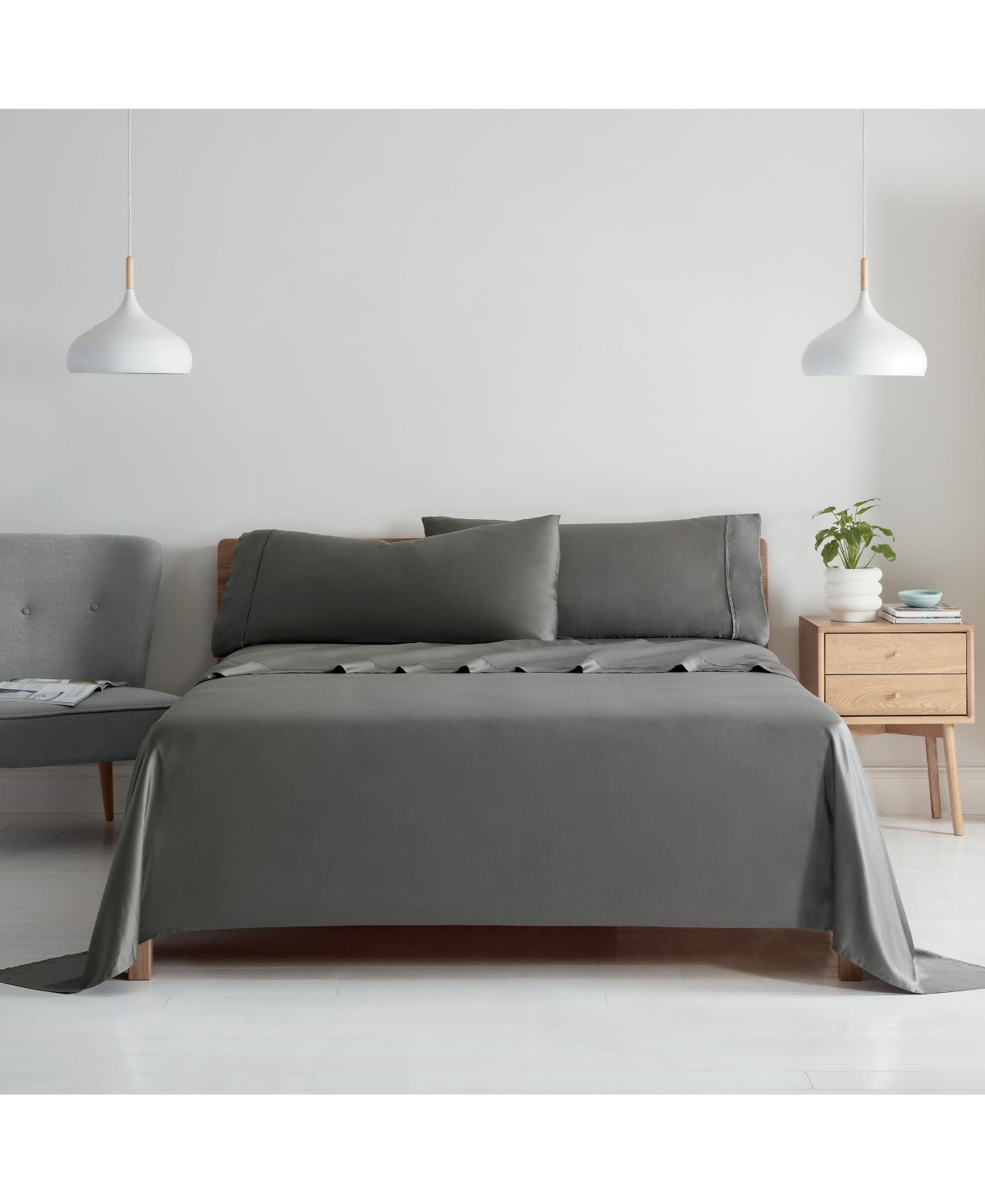 Aston and Arden Eucalyptus Tencel Sheet Set, 1 Flat Sheet, 1 Fitted Sheet, 2 Pillowcases, Ultra Soft Fabric, Breathable and Cooling, Eco-Friendl