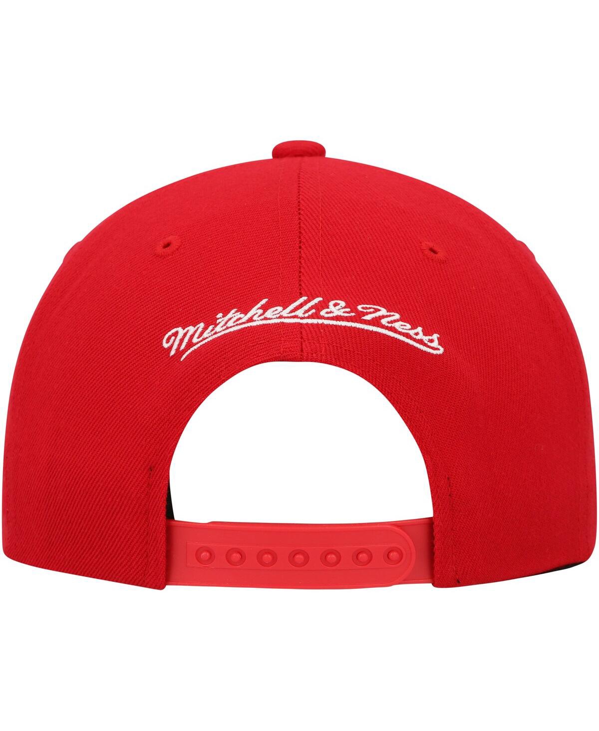 Shop Mitchell & Ness Men's  Red Atlanta Hawks Hardwood Classics Team Ground 2.0 Snapback Hat