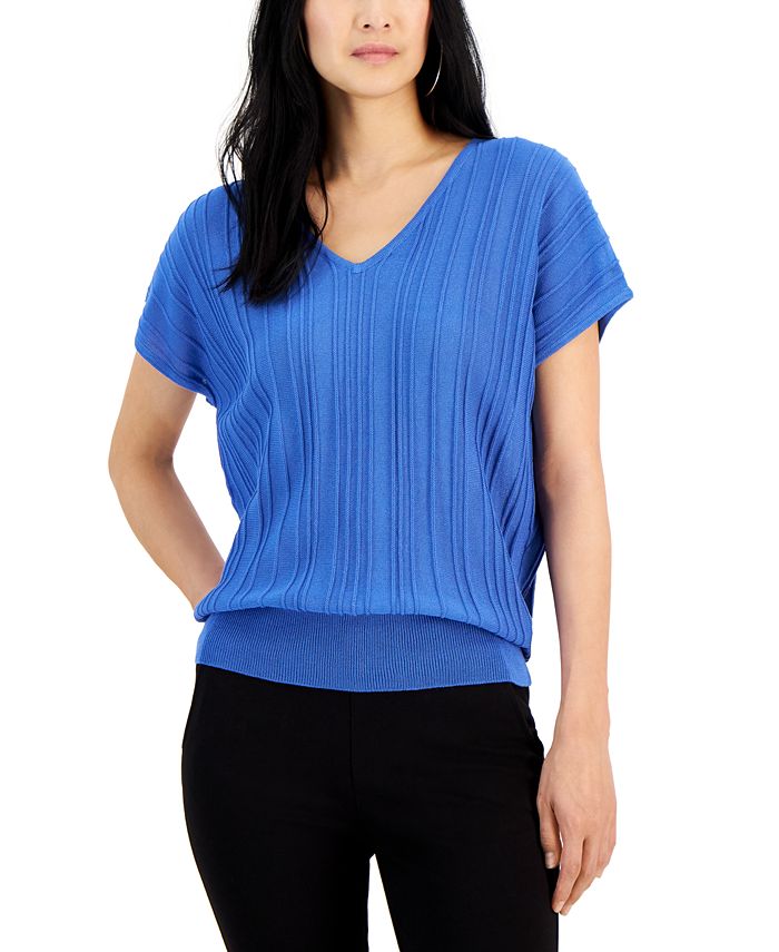 Short sleeve pullover sweater deals