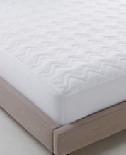 Charter Club Continuous Cool LiquiDry Temperature Regulating Mattress Pad, King, Created for Macy's - White