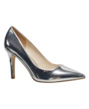 Macys hot sale silver pumps