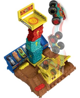 Hot Wheels Monster Trucks Arena Smashers Demo Derby Car Jump Challenge