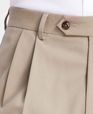 Men's Pleated Solid Classic Fit Pants