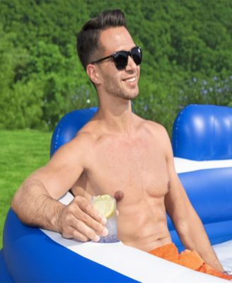 Splash Paradise Family Pool