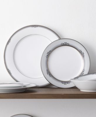 Laurelvale 12-Piece Dinnerware Set, Service For 4