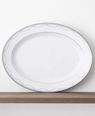 Satin Flourish Oval Platter, 14"