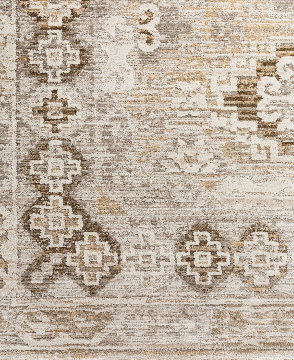 Dalyn Izmir Iz4 7'10" X 10' Area Rug In Brown