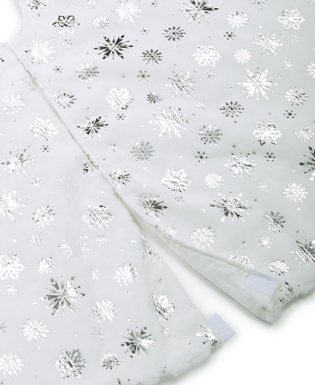 HOLIDAY LANE WHITE SNOWFLAKE TREE SKIRT, CREATED FOR MACY'S 
