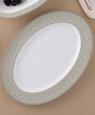 Infinity Green Platinum Oval Platter, 16"