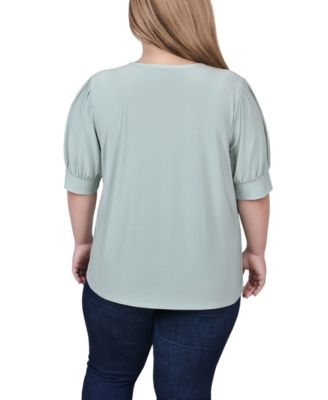 Plus Size Short Balloon Sleeve Top with Hardware